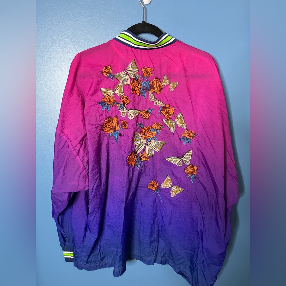 Butterfly jacket - Picture 3 of 3